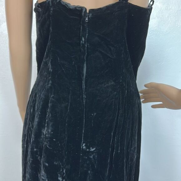 Eugene Alexander Elegant Black Velvet Strapless Evening Gown Size 10 - Picture 4 of 9